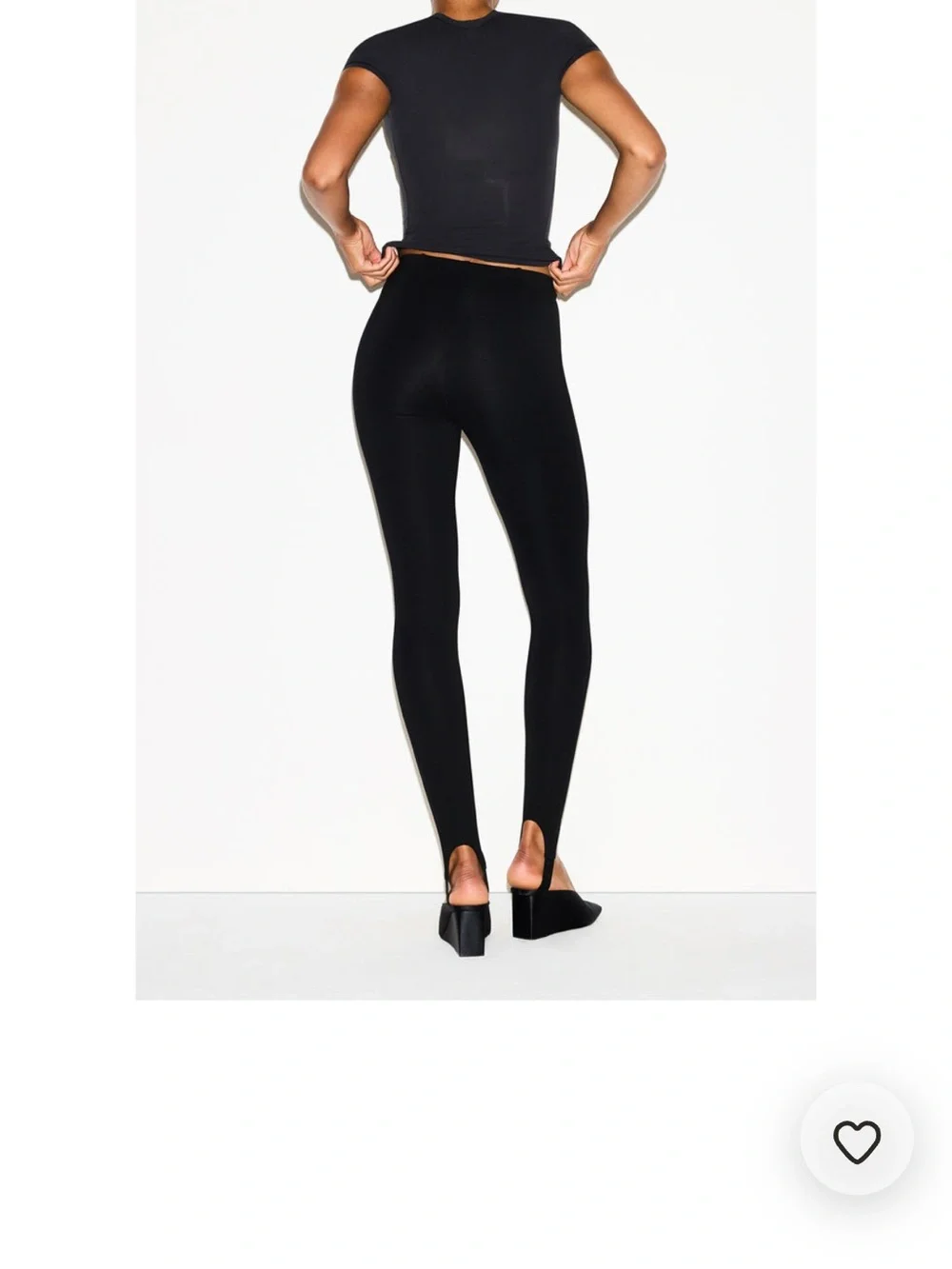 SKIMS Black High-Waist Stirrup Leggings - Picture 4 of 8